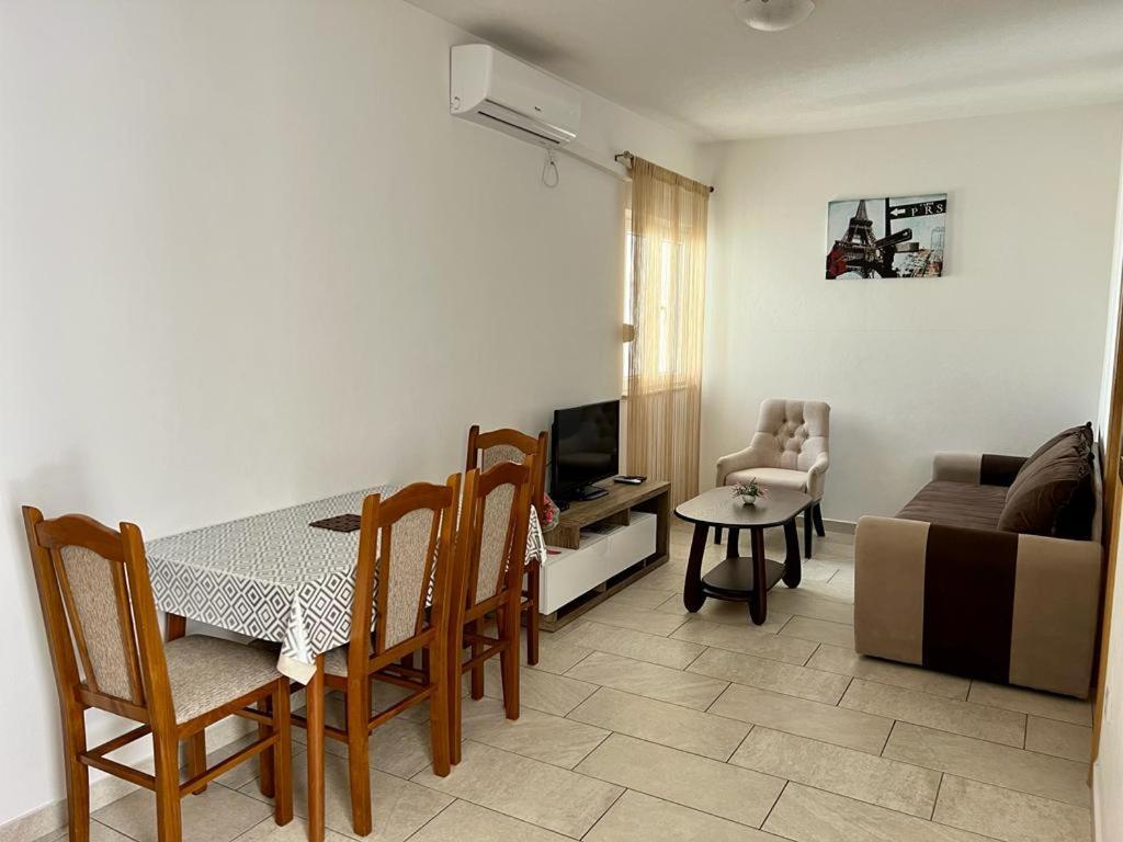 Apartments Obad نيوم المظهر الخارجي الصورة