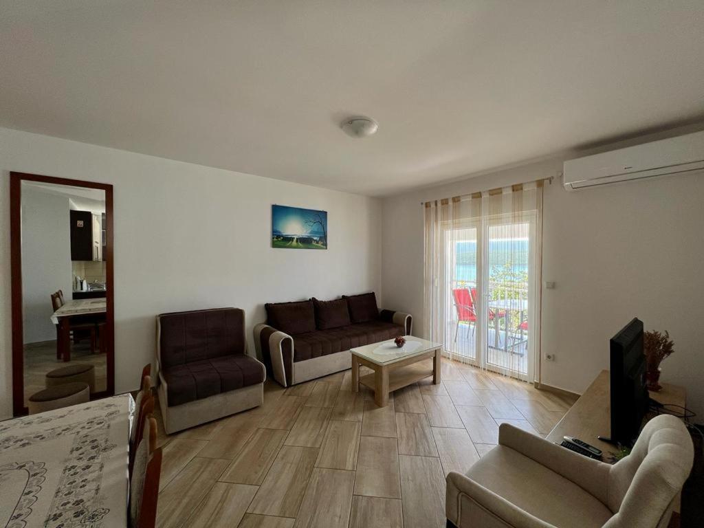 Apartments Obad نيوم المظهر الخارجي الصورة