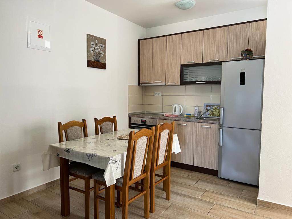 Apartments Obad نيوم المظهر الخارجي الصورة